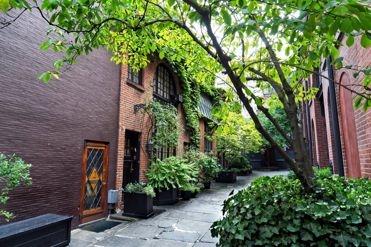 Murray Avenue Area, NY - Murray Hill for Family Living - The New York Times