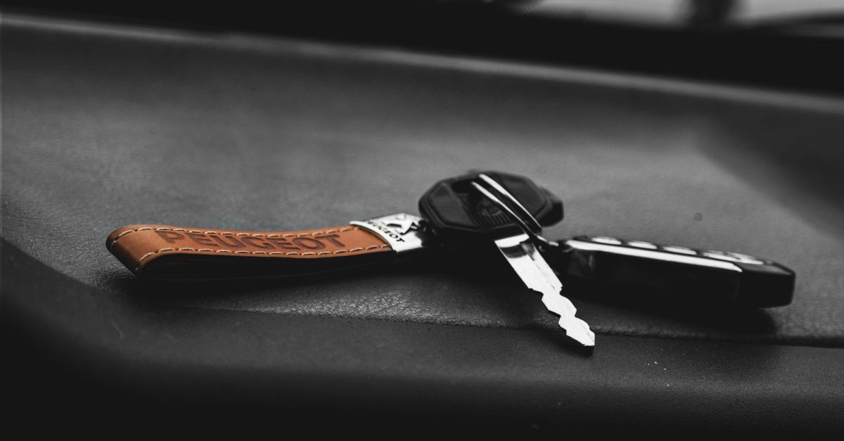 Chevrolet car key fob — Larchmont Locksmith Westchester