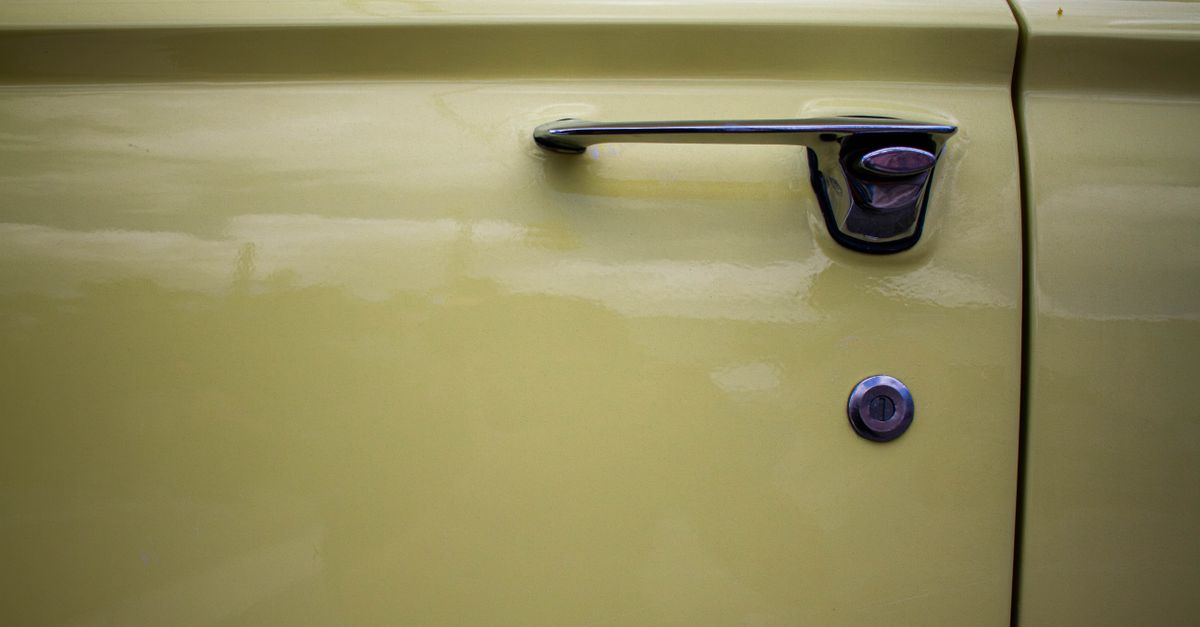 Car Lockout Service in Larchmont — Damage-Free Entry Explained — Larchmont Locksmith Westchester