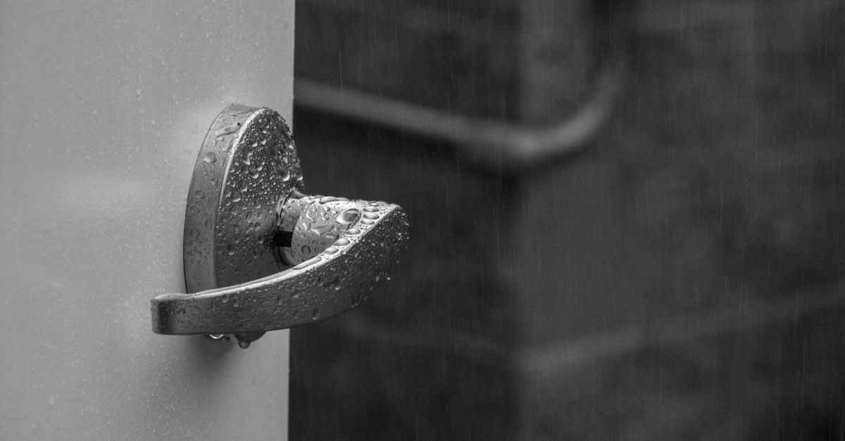What Happens During a Home Lockout Service Call — Larchmont Locksmith Westchester